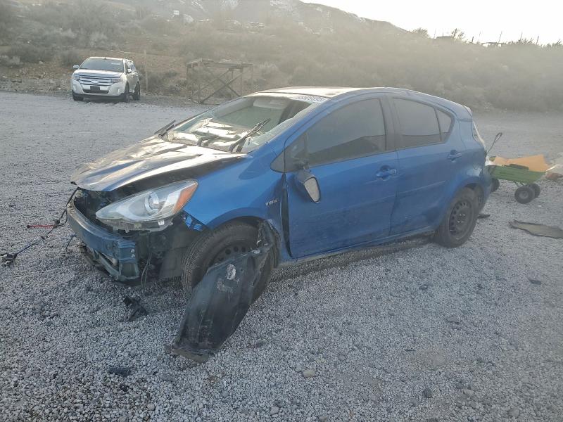 TOYOTA PRIUS C 2016 with VIN JTDKDTB30G1137000 - Photo from auction
