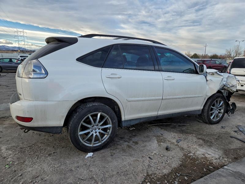 Photo 3 from auction – 2005 LEXUS RX 330 with VIN 2T2HA31U75C072499