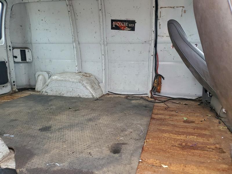 Photo 11 from auction – 1996 DODGE RAM VAN B1 with VIN 2B7HB11X4TK160254