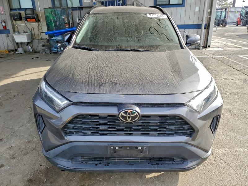 Photo 5 from auction – 2023 TOYOTA RAV4 XLE with VIN 2T3W1RFV5PC234219