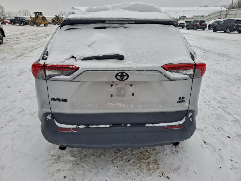 Photo 6 from auction – 2022 TOYOTA RAV4 LE with VIN 2T3F1RFV4NC302720