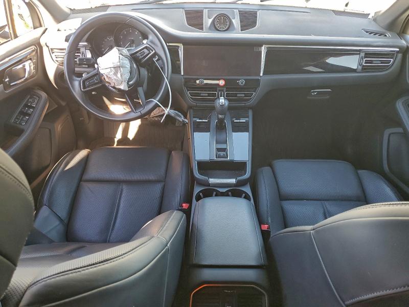 Photo 8 from auction – 2024 PORSCHE MACAN BASE with VIN WP1AA2A52RLB13398