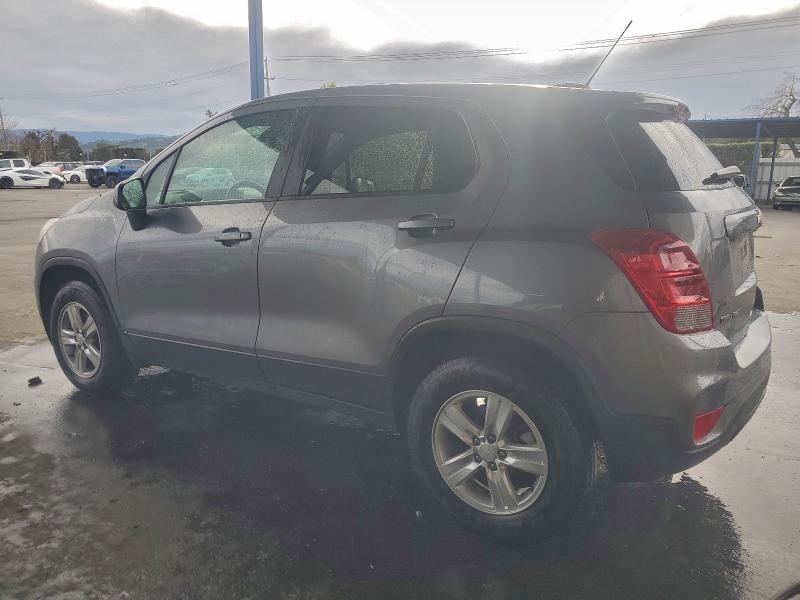 Photo 2 from auction – 2020 CHEVROLET TRAX LS with VIN 3GNCJNSB1LL220140