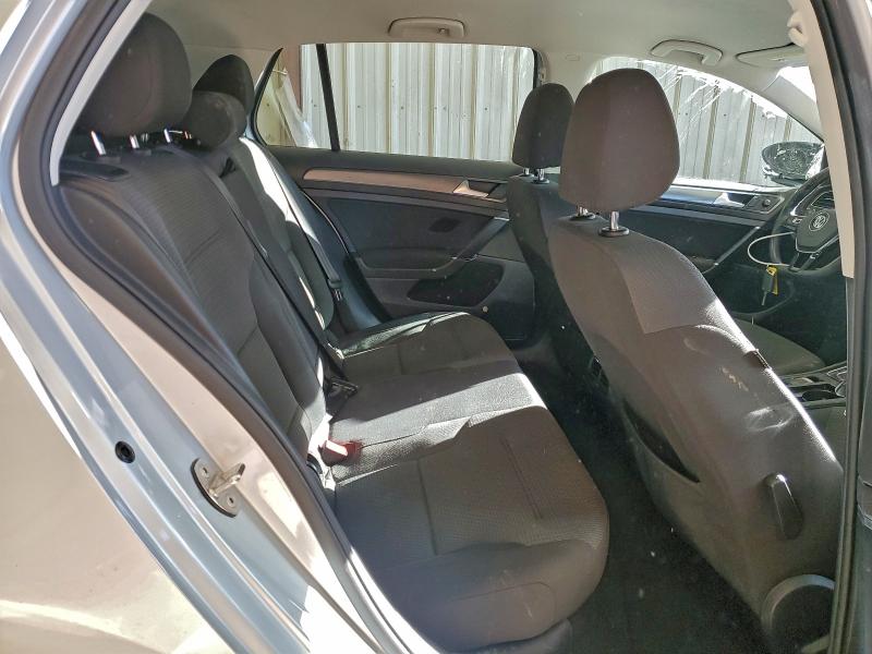 Photo 10 from auction – 2019 VOLKSWAGEN E-GOLF with VIN WVWKR7AU4KW910940