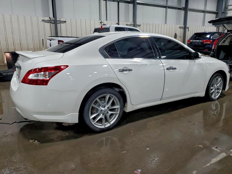Photo 3 from auction – 2011 NISSAN MAXIMA S with VIN 1N4AA5AP6BC817376
