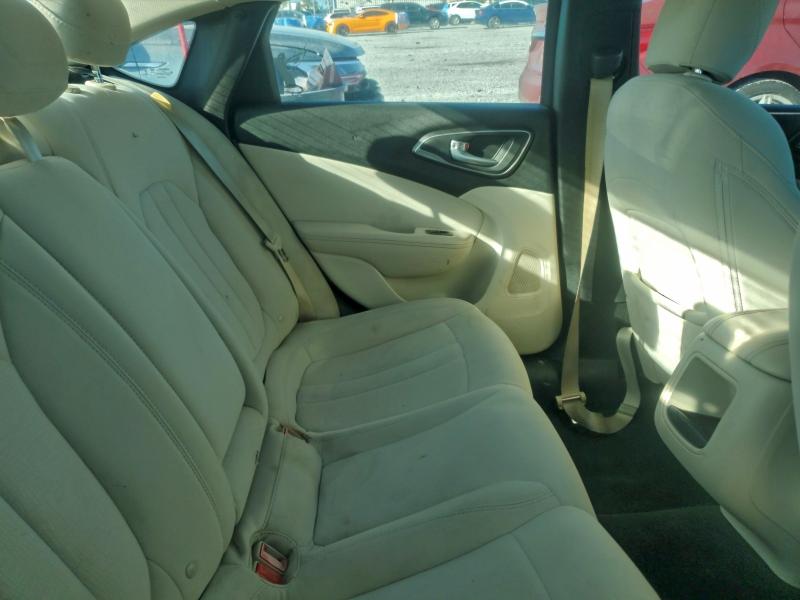 Photo 10 from auction – 2015 CHRYSLER 200 with VIN 1C3CCCAB9FN619170