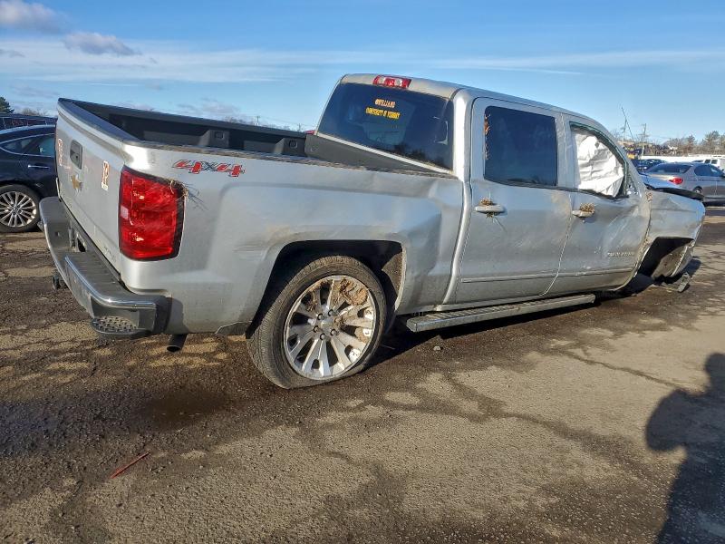 Photo 3 from auction – 2016 CHEVROLET SILVERADO with VIN 3GCUKREC7GG109676