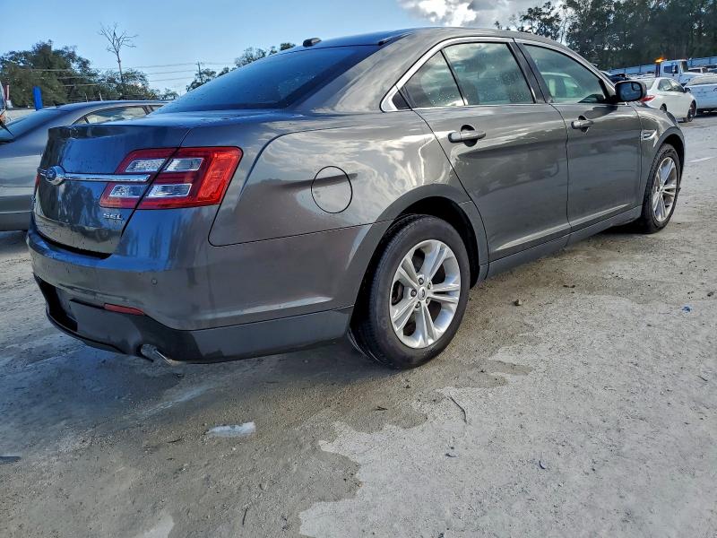 Photo 3 from auction – 2018 FORD TAURUS SEL with VIN 1FAHP2E86JG113300