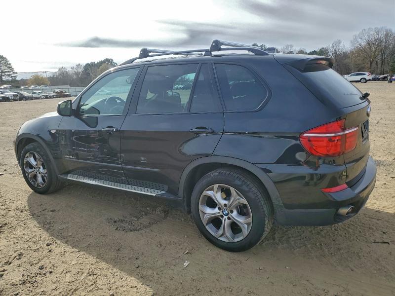 Photo 2 from auction – 2013 BMW X5 XDRIVE3 with VIN 5UXZW0C55D0B93640