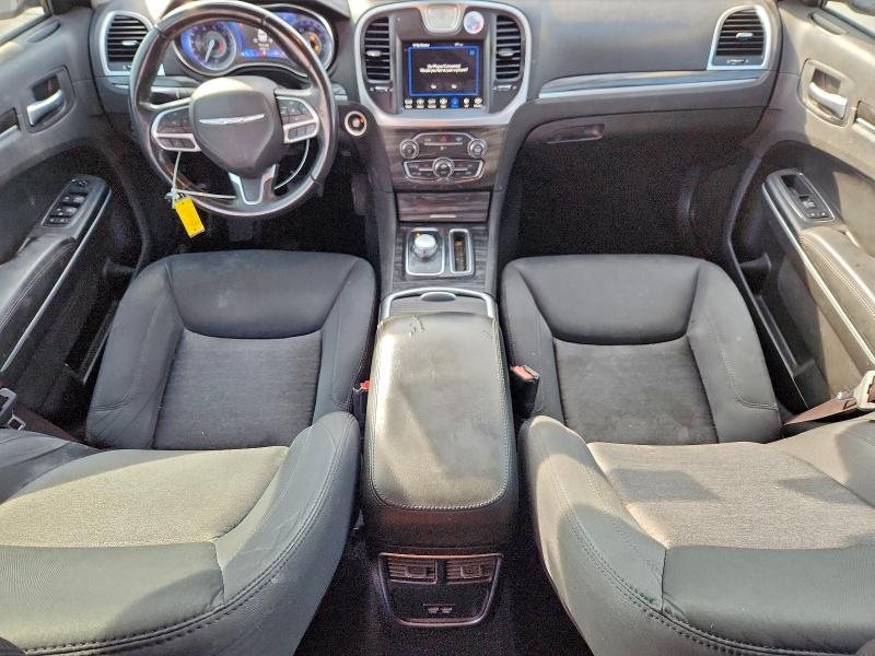 Photo 8 from auction – 2019 CHRYSLER 300 TOURIN with VIN 2C3CCAAG7KH690645