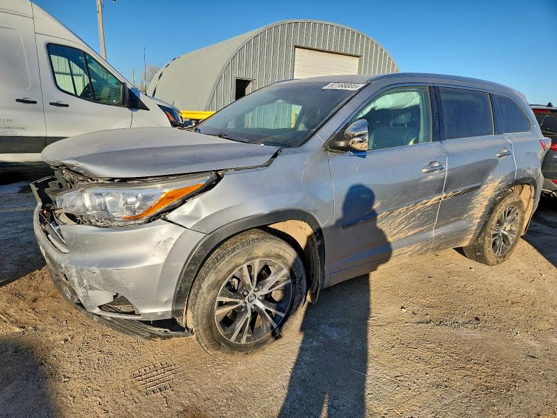 TOYOTA HIGHLANDER 2016 with VIN 5TDJKRFH3GS231661 - Photo from auction