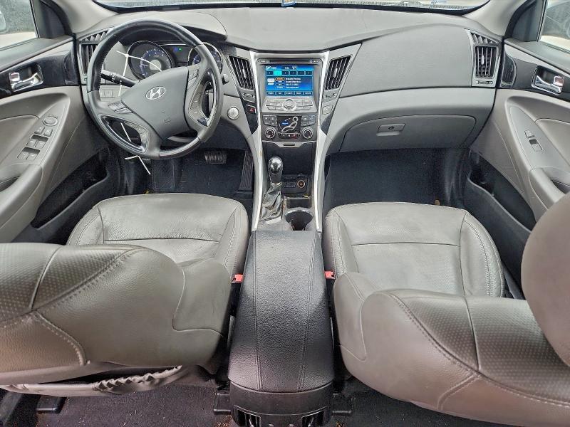 Photo 8 from auction – 2013 HYUNDAI SONATA SE with VIN 5NPEC4AC0DH623754