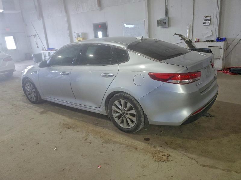 Photo 2 from auction – 2016 KIA OPTIMA with VIN 5XXGU4L35GG071252