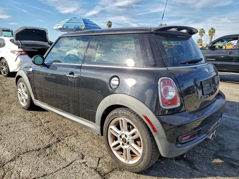 Photo 2 from auction – 2012 MINI COOPER S with VIN WMWSV3C55CTY17340