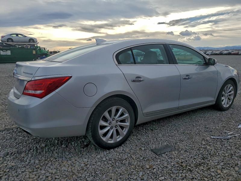 Photo 3 from auction – 2015 BUICK LACROSSE with VIN 1G4GB5G31FF123815
