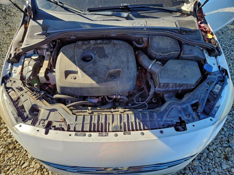 Zdjęcie 11 z aukcji – 2015 VOLVO S60 z VIN YV126MFK4F2357146