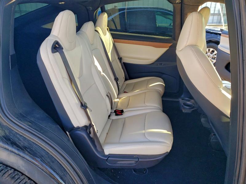 Photo 11 from auction – 2020 TESLA MODEL X with VIN 5YJXCDE27LF283266