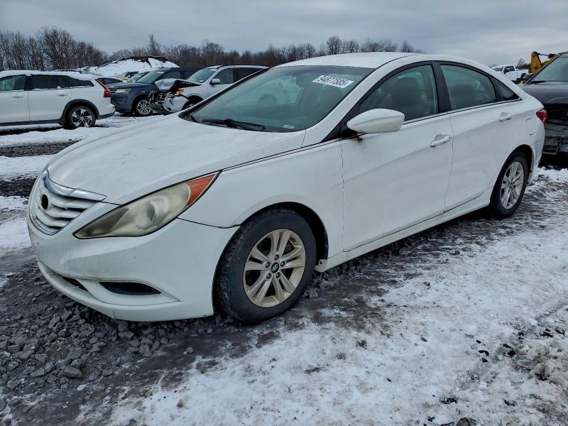 HYUNDAI SONATA 2013 with VIN 5NPEB4AC9DH746276 - Photo from auction