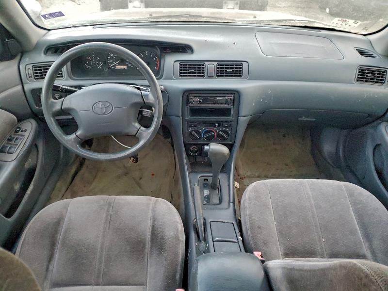 Photo 8 from auction – 1998 TOYOTA CAMRY CE with VIN 4T1BF22K4WU066873