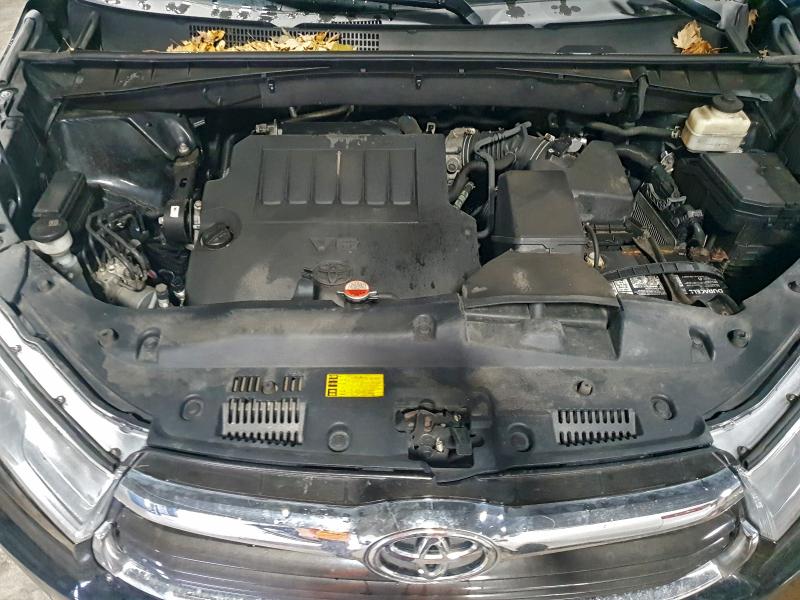 Photo 12 from auction – 2016 TOYOTA HIGHLANDER with VIN 5TDJKRFH8GS228691
