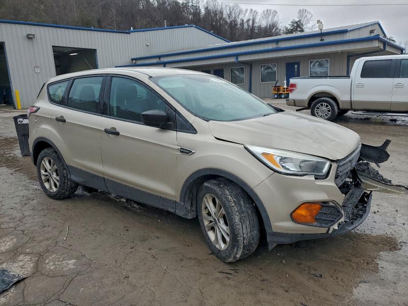 Photo 4 from auction – 2017 FORD ESCAPE S with VIN 1FMCU0F70HUA90935