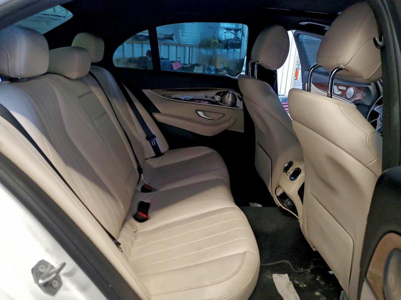 Photo 10 from auction – 2017 MERCEDES-BENZ E 300 with VIN WDDZF4JB2HA047944