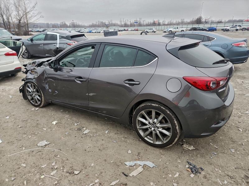 Photo 2 from auction – 2018 MAZDA 3 with VIN 3MZBN1L35JM251792