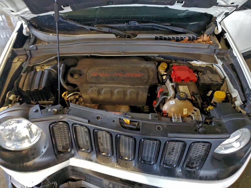 Photo 11 from auction – 2018 JEEP RENEGADE S with VIN ZACCJBAB4JPH76407