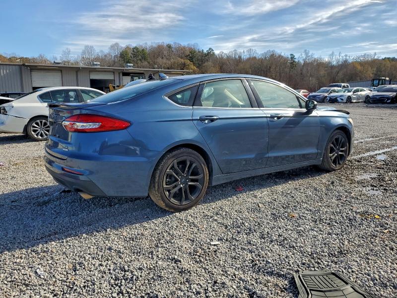 Photo 3 from auction – 2019 FORD FUSION with VIN 3FA6P0HD3KR219363