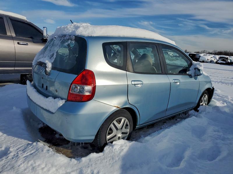 Photo 3 from auction – 2007 HONDA FIT with VIN JHMGD38437S045054