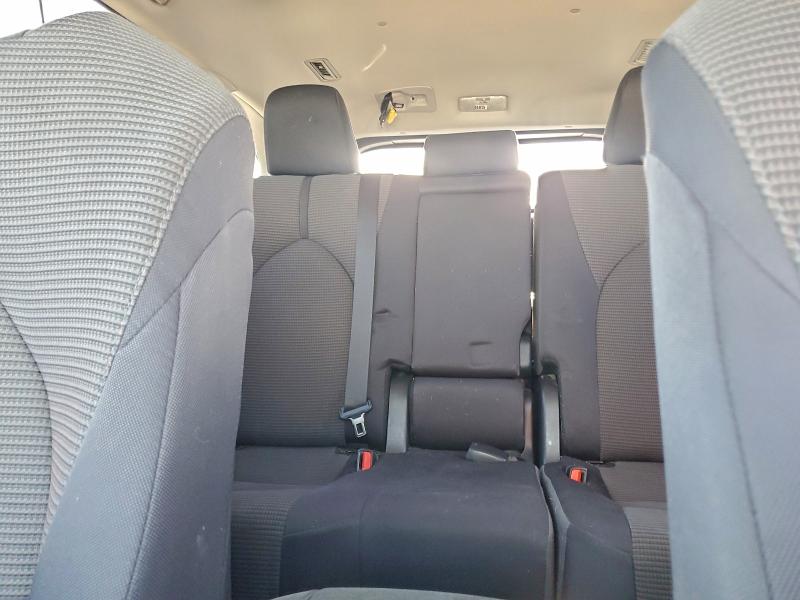 Photo 10 from auction – 2024 TOYOTA HIGHLANDER with VIN 5TDBBRCH5RS610978