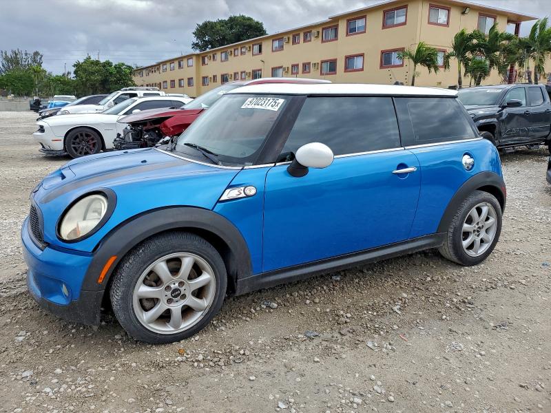 MINI COOPER S 2009 with VIN WMWMF73589TW87141 - Photo from auction