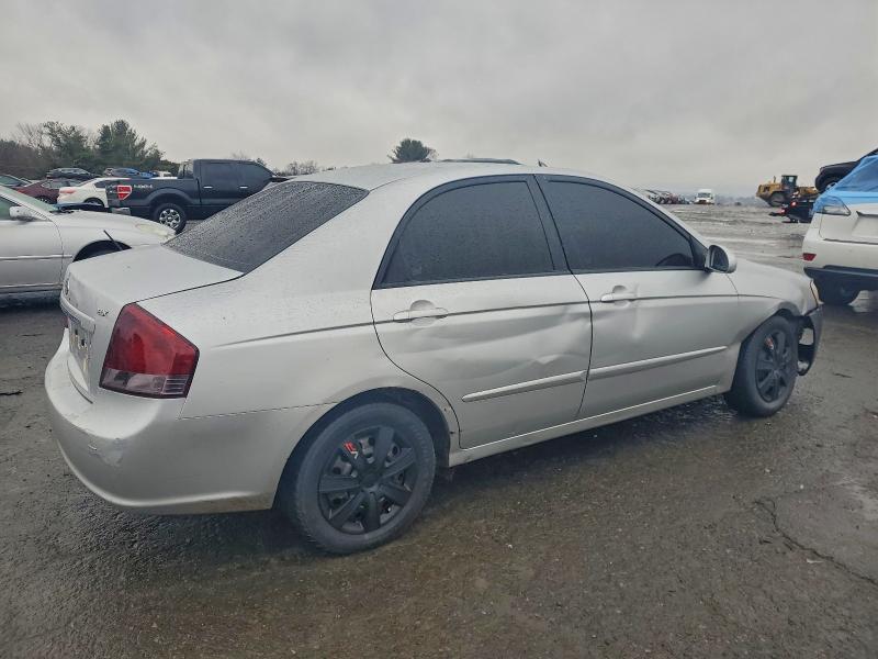 Photo 3 from auction – 2009 KIA SPECTRA EX with VIN KNAFE222495668869