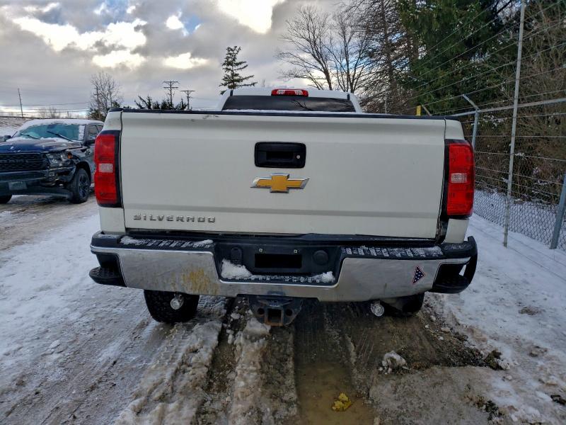 Photo 6 from auction – 2019 CHEVROLET SILVERADO with VIN 2GC2KREG1K1117347