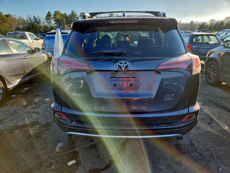 Photo 6 from auction – 2016 TOYOTA RAV4 XLE with VIN JTMRFREV3GJ073429