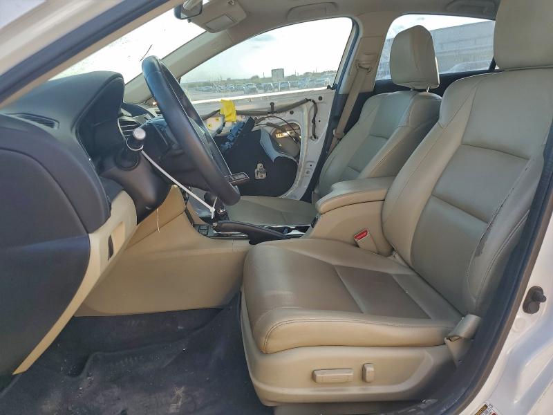 Photo 7 from auction – 2016 ACURA ILX BASE W with VIN 19UDE2F35GA010335