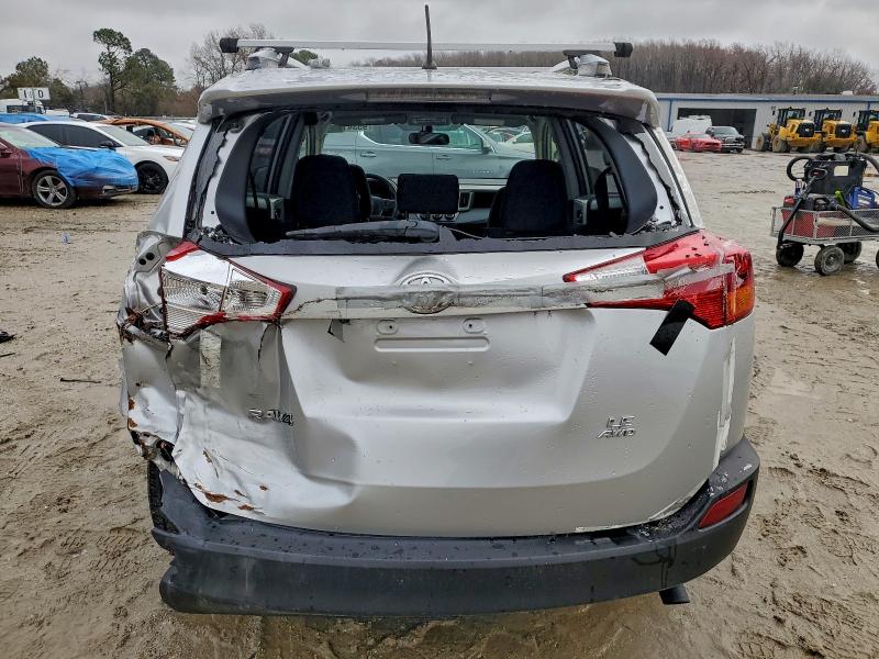 Photo 6 from auction – 2015 TOYOTA RAV4 LE with VIN JTMBFREV8FD097756