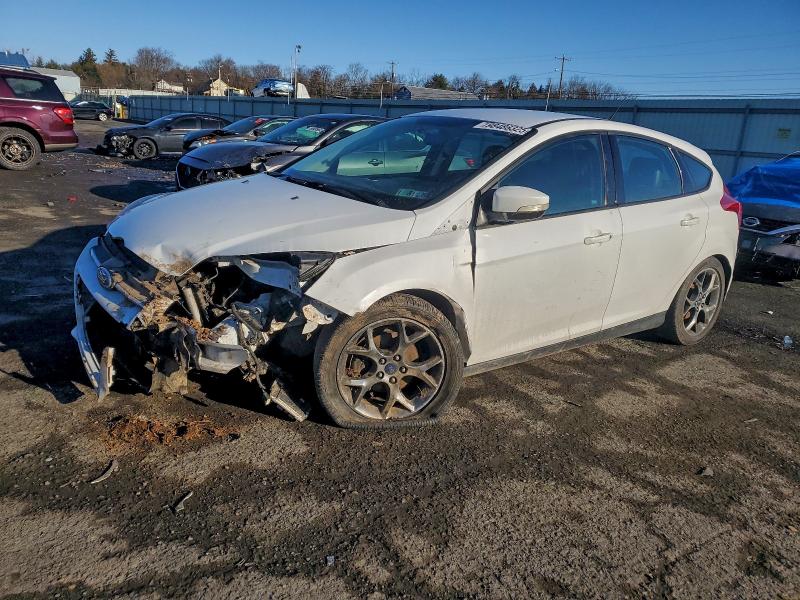 FORD FOCUS SE 2014 with VIN 1FADP3K2XEL346615 - Photo from auction