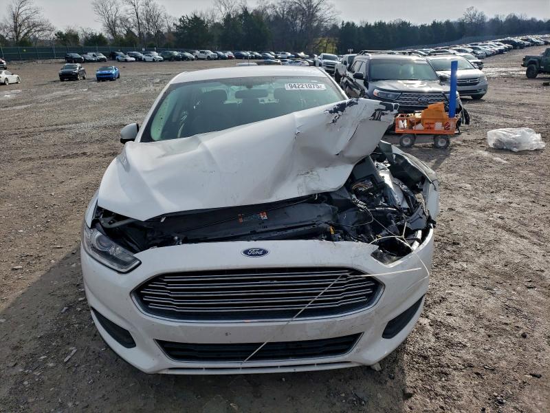 Photo 5 from auction – 2016 FORD FUSION S with VIN 1FA6P0G73G5125554