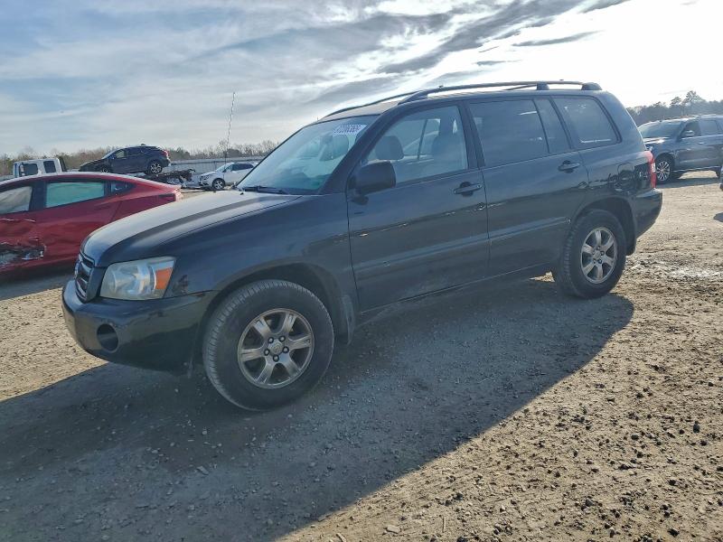 TOYOTA HIGHLANDER 2004 with VIN JTEDP21A140039018 - Photo from auction