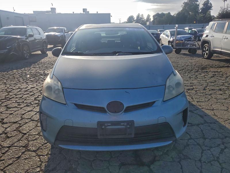 Photo 5 from auction – 2013 TOYOTA PRIUS with VIN JTDKN3DU1D1709996