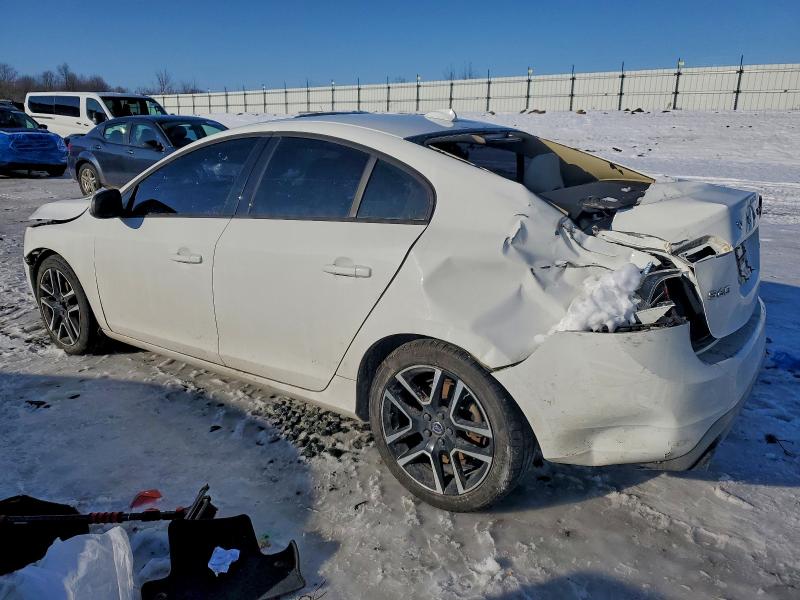 Photo 2 from auction – 2017 VOLVO S60 with VIN YV126MFLXH2422464