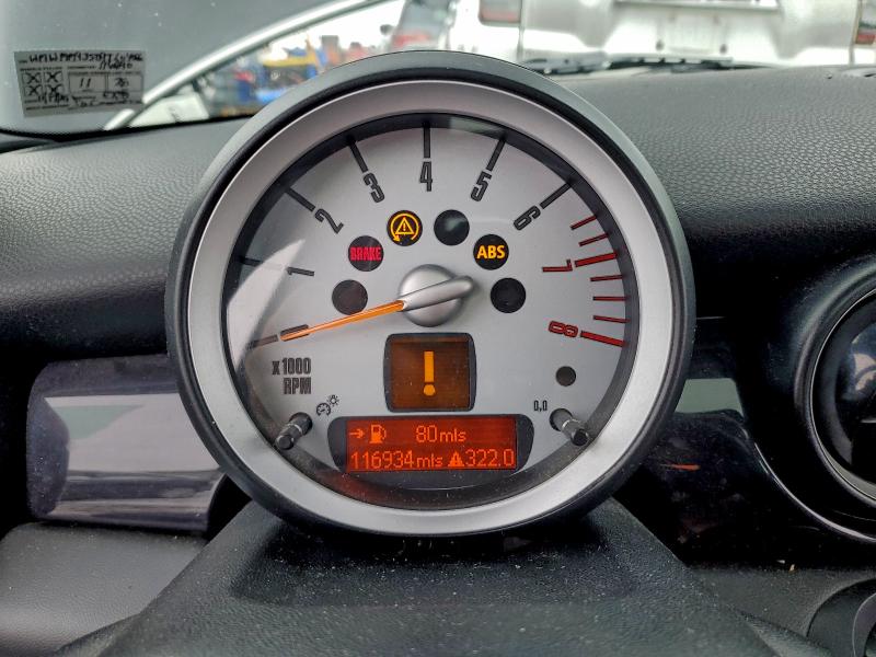 Photo 9 from auction – 2009 MINI COOPER CLU with VIN WMWMM93509TL04066