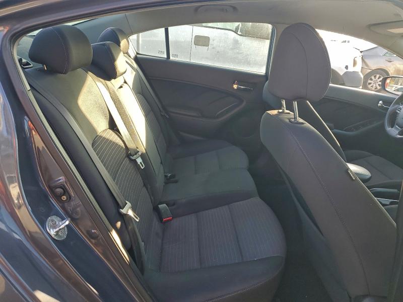 Photo 10 from auction – 2014 KIA FORTE LX with VIN KNAFX4A60E5097658