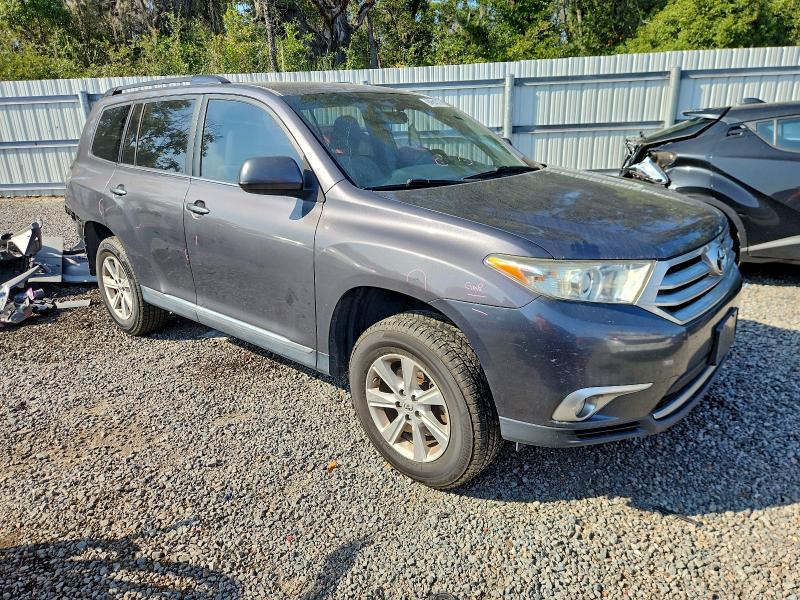 Photo 4 from auction – 2011 TOYOTA HIGHLANDER with VIN 5TDZA3EH5BS010141
