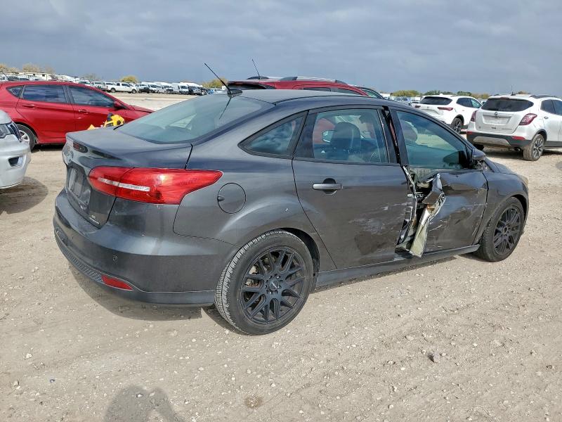 Photo 3 from auction – 2016 FORD FOCUS SE with VIN 1FADP3F23GL286142