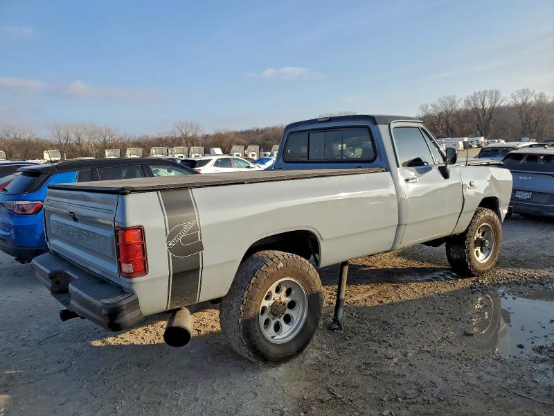 Photo 3 from auction – 1990 DODGE 100 TRUCK with VIN 1B7KM2683LS604365