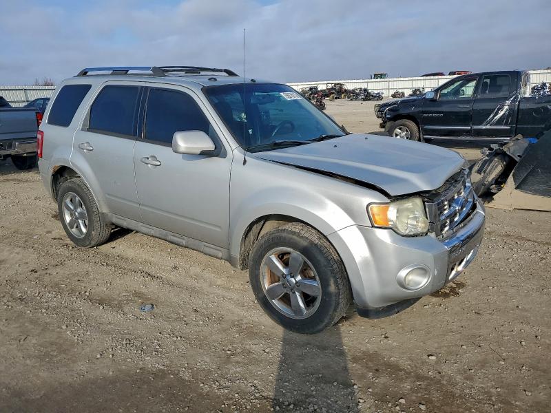 Photo 4 from auction – 2009 FORD ESCAPE LIM with VIN 1FMCU94G69KB09184