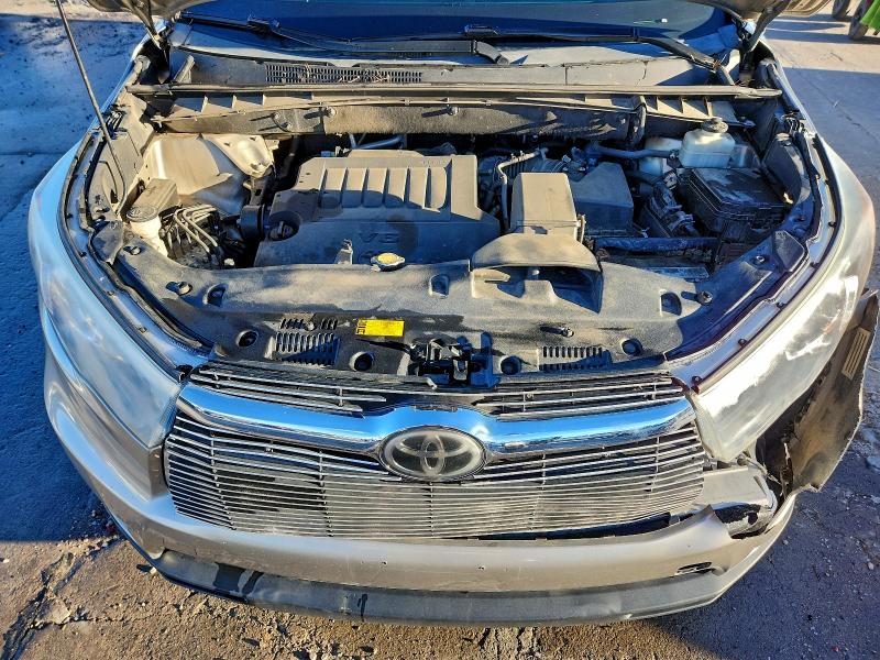 Photo 12 from auction – 2015 TOYOTA HIGHLANDER with VIN 5TDDKRFH3FS100189