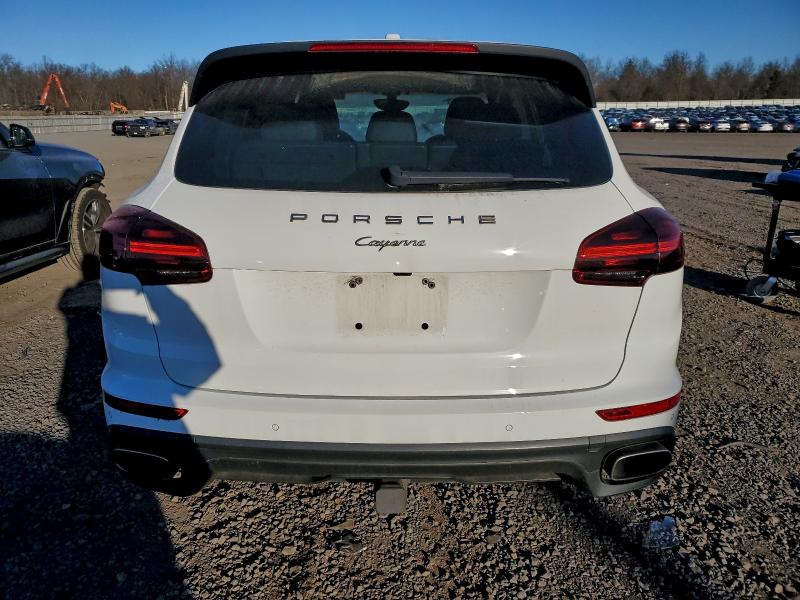Photo 6 from auction – 2017 PORSCHE CAYENNE with VIN WP1AA2A27HKA84538